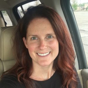 Meet your Posher, Elizabeth